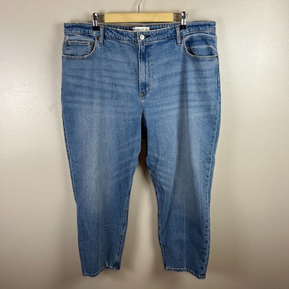 Abercrombie & Fitch Mom High Rise Jeans Size 20 Short Petite Curve Love Straight